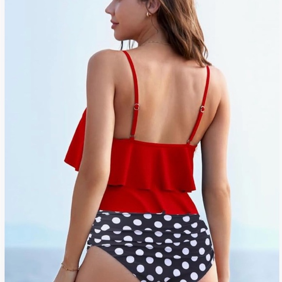 Chic Red Ruffle Bikini Set - Picture 4 of 12